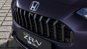 AR_AD_MAR_26_HONDA_ZRV_GRILLE_3K_02